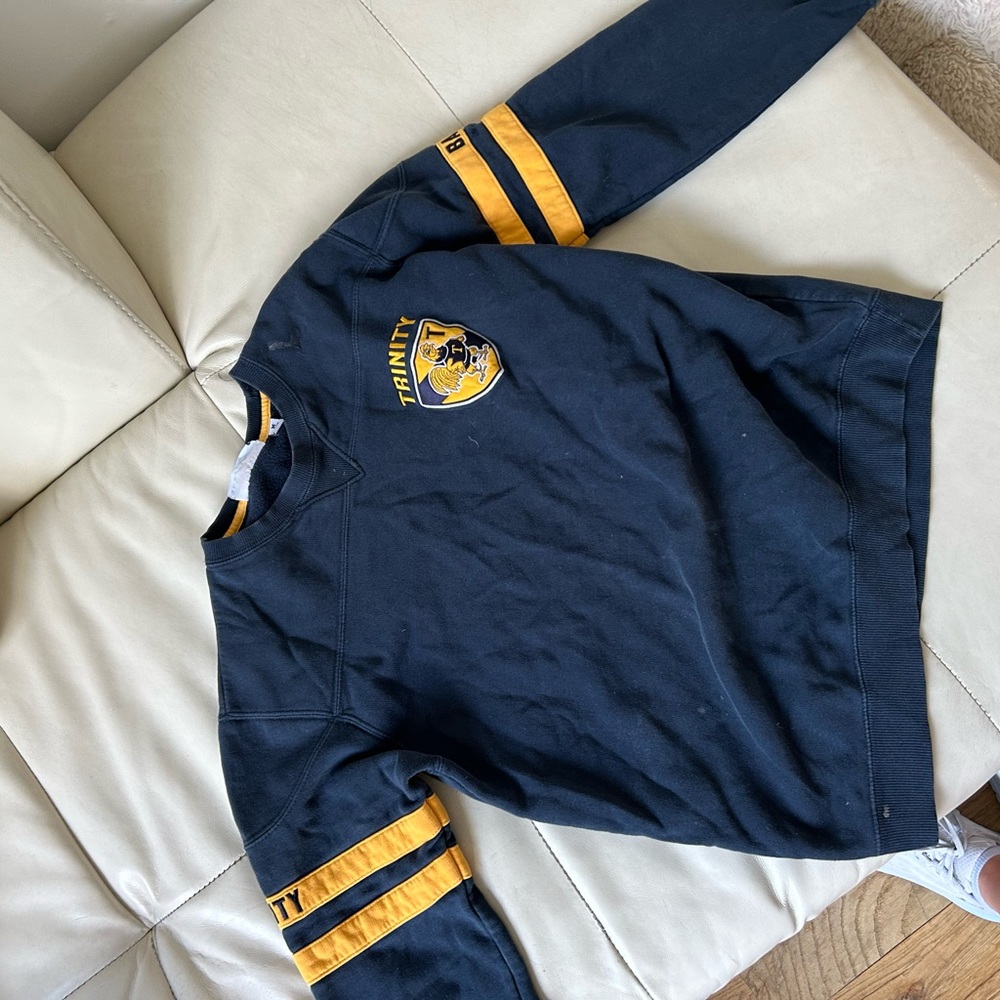Vintage Trinity college sweatshirt